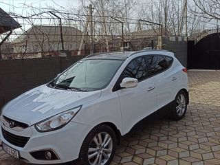 Hyundai ix35 foto 1