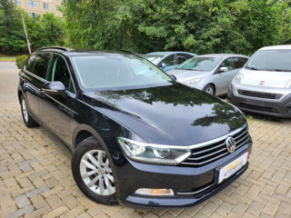 Volkswagen Passat foto 3