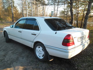 Mercedes C Class foto 3