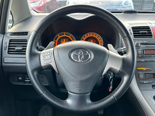 Toyota Auris foto 12