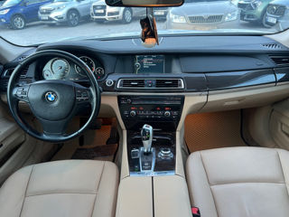 BMW 7 Series foto 9