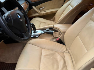 BMW 5 Series foto 8