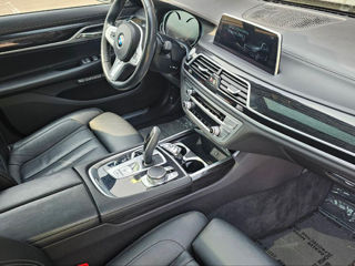 BMW 7 Series foto 5