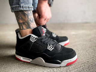 Nike Air Jordan 4 Retro Bred foto 4