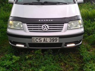 Volkswagen Sharan foto 1