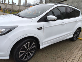 Ford Kuga foto 3