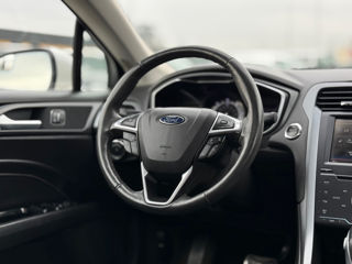 Ford Fusion foto 8