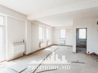 Centru! penthouse cu 6 camere, terasă foarte spațioasă! 255 mp! foto 7