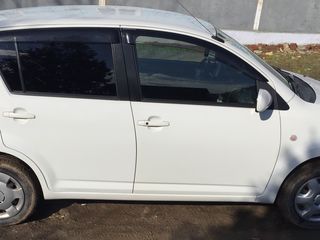 Daihatsu Sirion foto 3