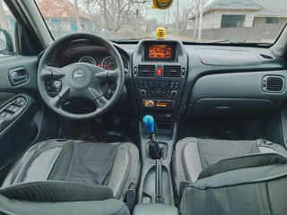 Nissan Almera foto 5