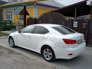 Lexus IS Series foto 3