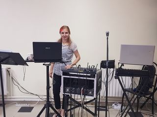 Dj-muzica pentru petrcere+solista,solist la cumatrii,nunti,petrecere,ceremonii