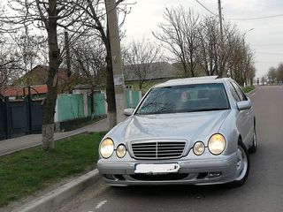 Mercedes B Class foto 1