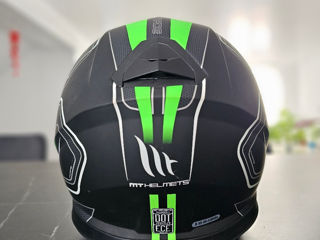 MT Helmets foto 2