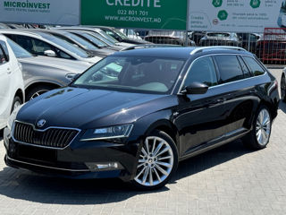 Skoda Superb foto 1