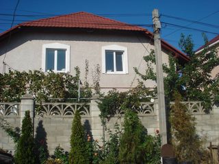 Casa noua in centrul com. Stauceni p-ru o familie mare... foto 2