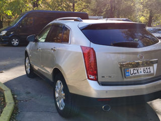 Cadillac SRX foto 6