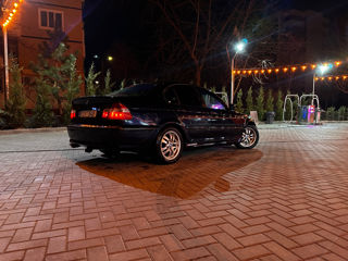 BMW 3 Series foto 7