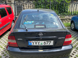 Opel Vectra фото 1