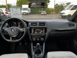 Volkswagen Jetta foto 10