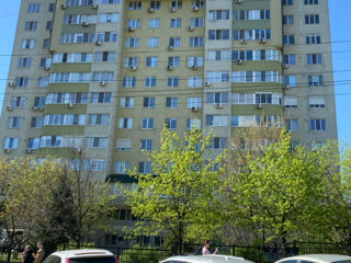 Apartament cu 3 camere, 94 m², Râșcani, Chișinău foto 2