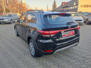 KIA Rio X-Line foto 3