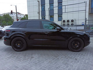 Porsche Cayenne foto 4