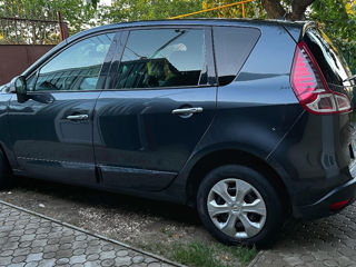 Renault Scenic foto 2