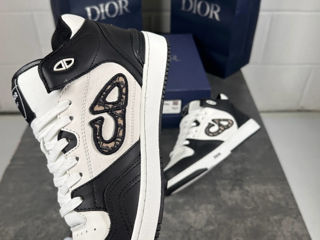 Dior b57