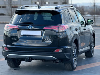 Toyota Rav 4 foto 4