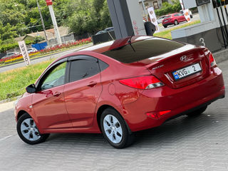 Hyundai Accent foto 4