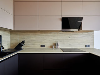 Bucatarie minimalista in forma de "U" foto 2