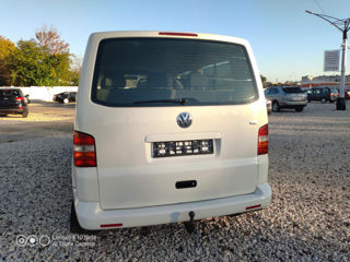 Volkswagen Caravelle foto 6