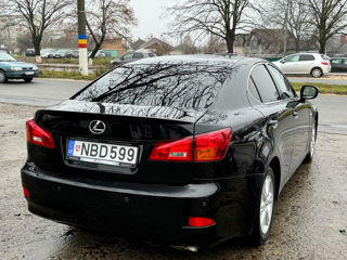 Lexus IS Series foto 9