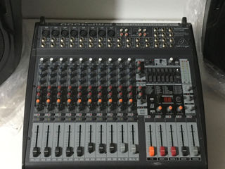 Behringer 4000