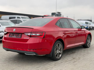 Skoda Superb foto 3