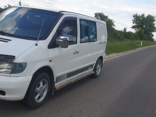 Mercedes Vito foto 3