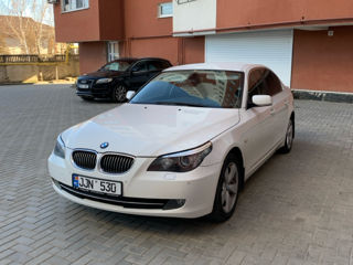 BMW 5 Series foto 2