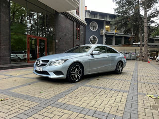 Mercedes E-Class Coupe foto 4