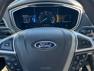 Ford Fusion foto 9