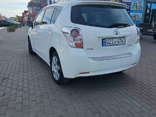 Toyota Verso foto 4