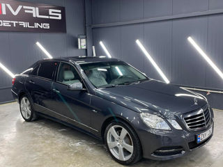 Mercedes E-Class фото 1