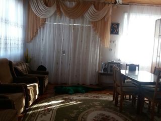 Vînd sau schimb Casă bună de locuit în orașul Rîșcani pe apartament cu 2 camere în Chininău foto 2