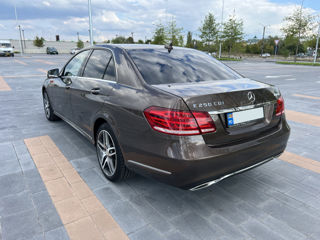 Mercedes E-Class foto 5