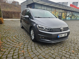 Volkswagen Touran foto 2