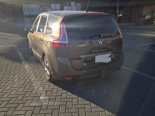 Renault Grand Scenic foto 4