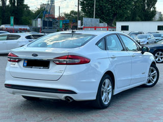 Ford Fusion foto 4