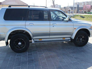 Mitsubishi Pajero Sport foto 10