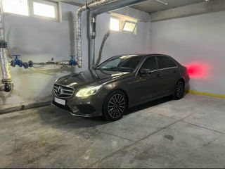 Mercedes E-Class foto 5