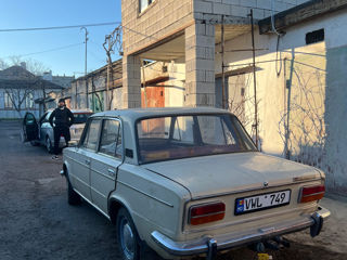 Lada / ВАЗ 2103 foto 3